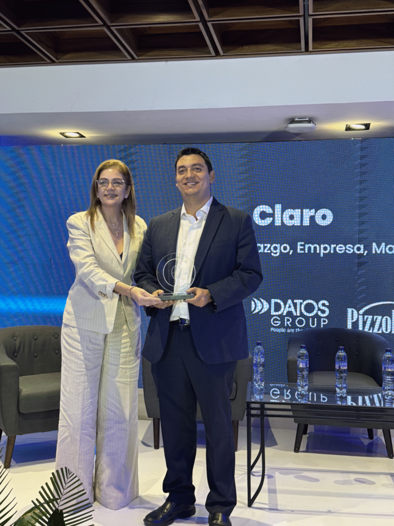 Claro recibe reconocimiento por su liderazgo regional