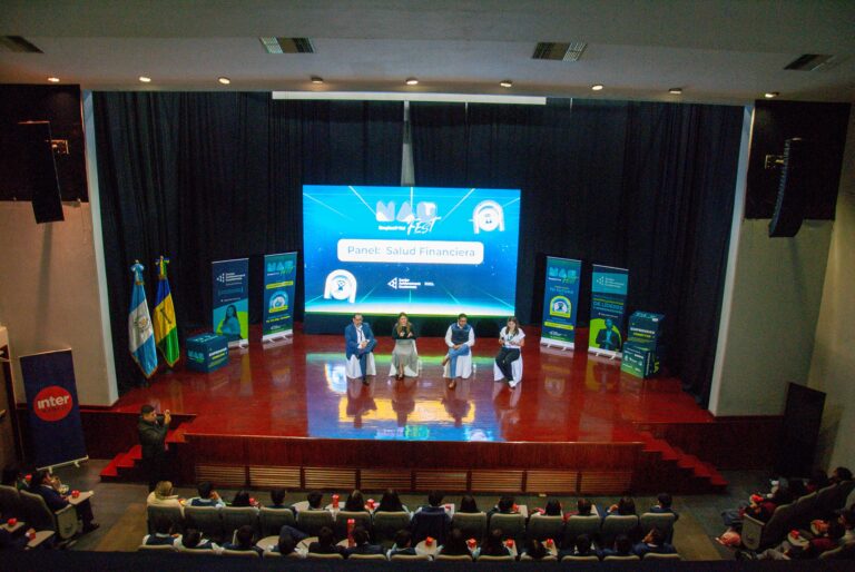 MÁS DE 2,000 JÓVENES VIVEN EN NAUFEST – EMPLÉAT YA! 2025 UNA EXPERIENCIA DE APRENDIZAJE QUE TRANSFORMA SU FUTURO