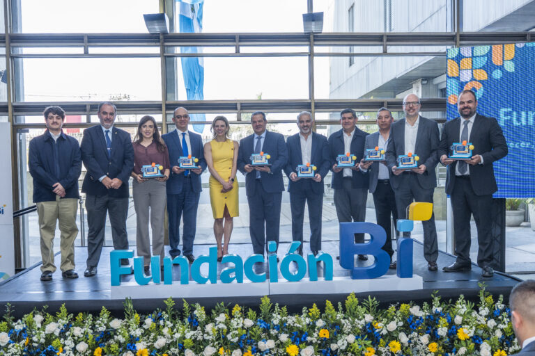Fundación Bi amplía el alcance de Ruedas de Innovación con la incorporación de un segundo bus tecnológico