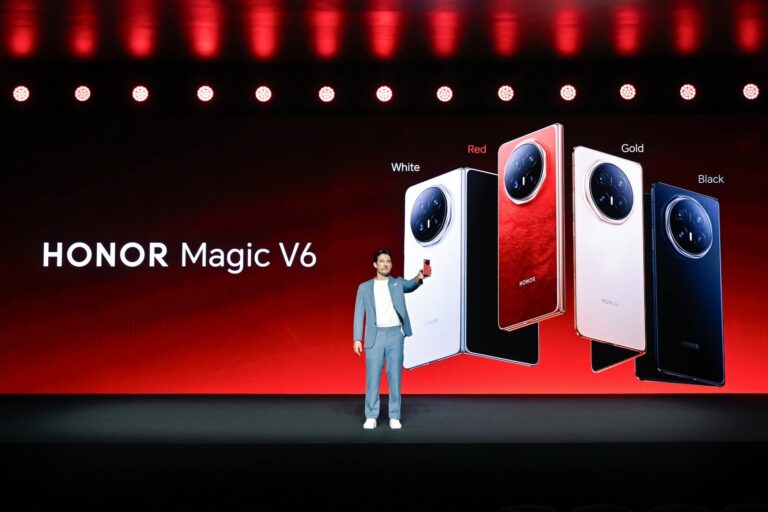 HONOR avanza su visión de AI en el MWC 2026 con Robot Phone, su robot humanoide y el HONOR Magic V6