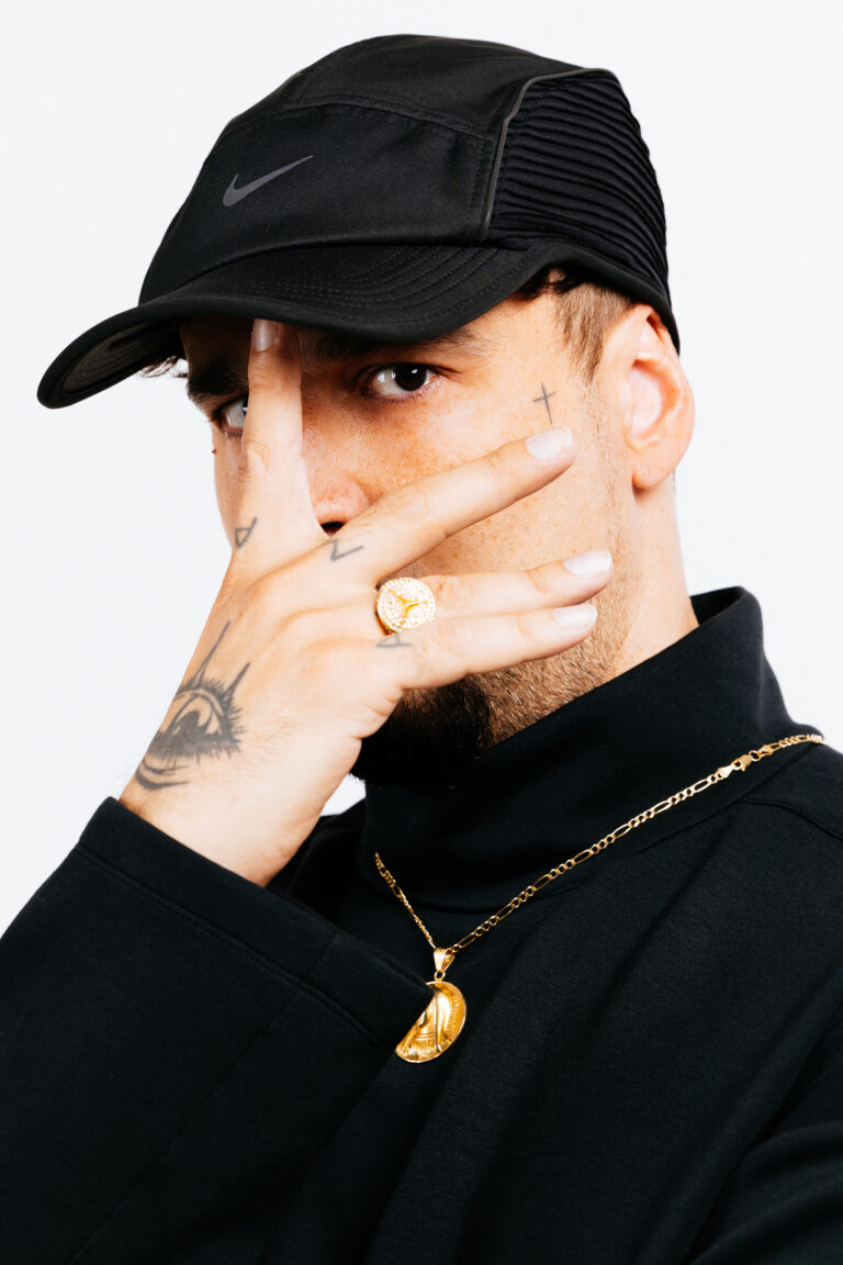 EN UN VIAJE DE RENACIMIENTO ATRAVESADO POR EL FUNK Y EL POP, DANTE SPINETTA LANZA DÍA 3, SU ESPERADO NUEVO ÁLBUM